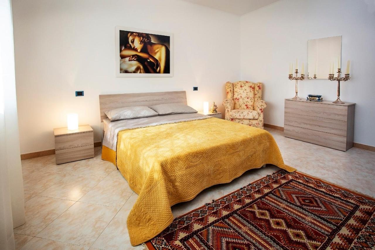 Villa Eva Crispiano Екстериор снимка