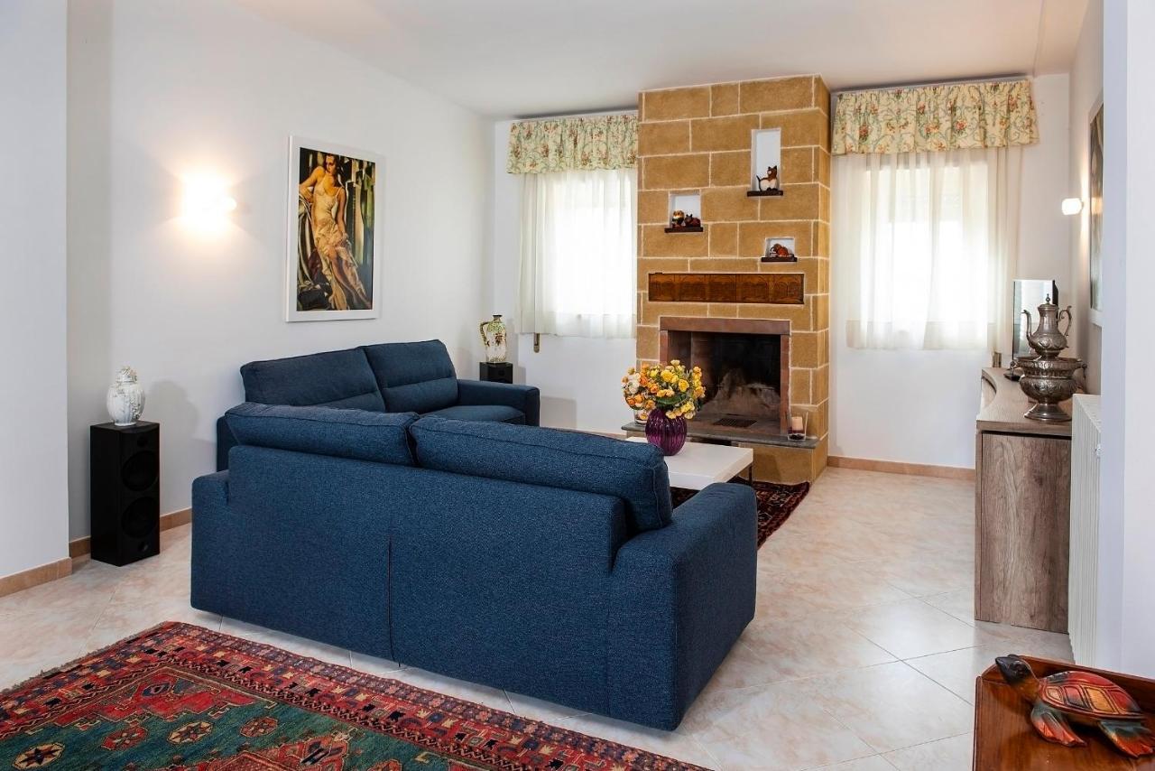 Villa Eva Crispiano Екстериор снимка